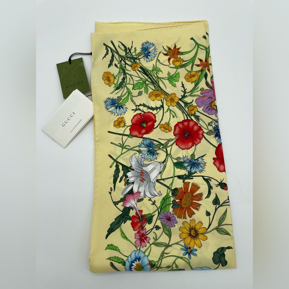 NEW GUCCI FLORA FLORAL SILK SCARF HEAD WRAP NWT! - Picture 6 of 15